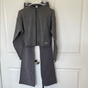 Hot Skins Warm Up Set